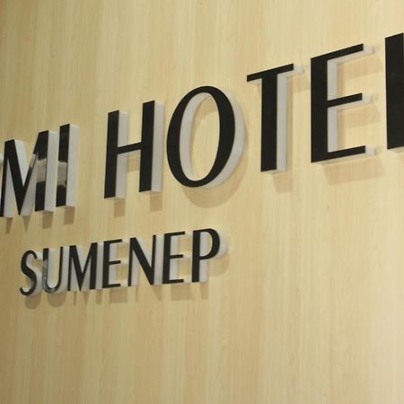 Asmi Hotel Sumenep Bagian luar foto